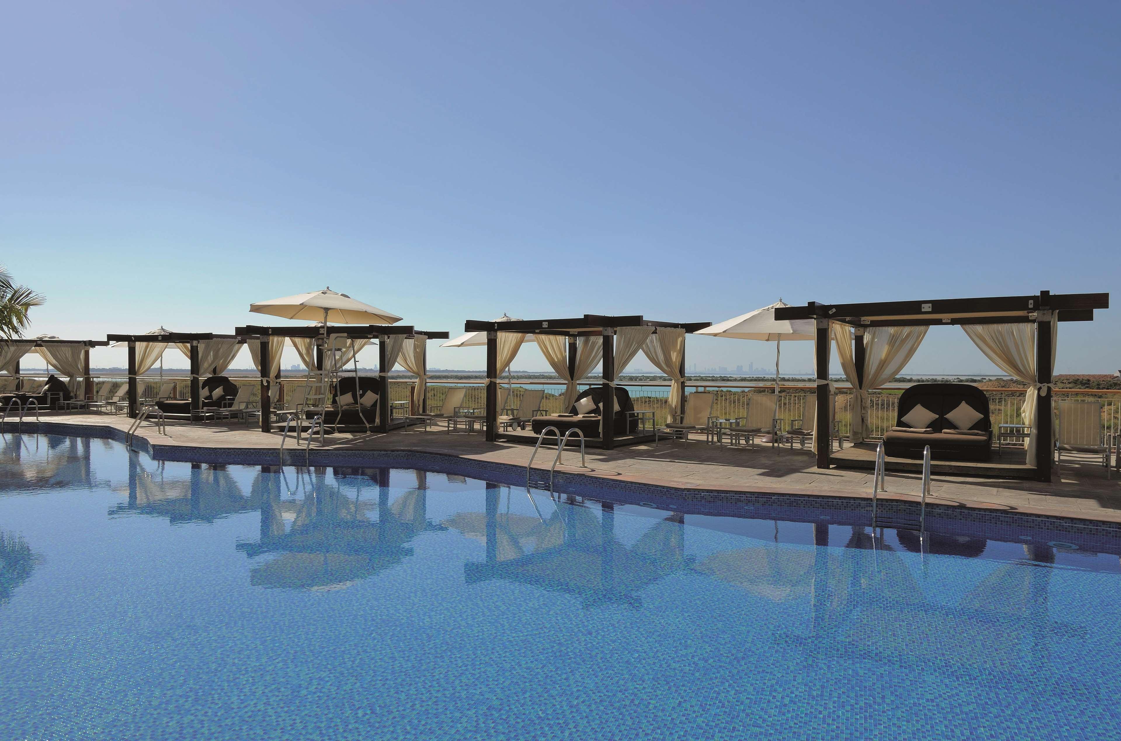 Radisson Blu Hotel, Abu Dhabi Yas Island Esterno foto