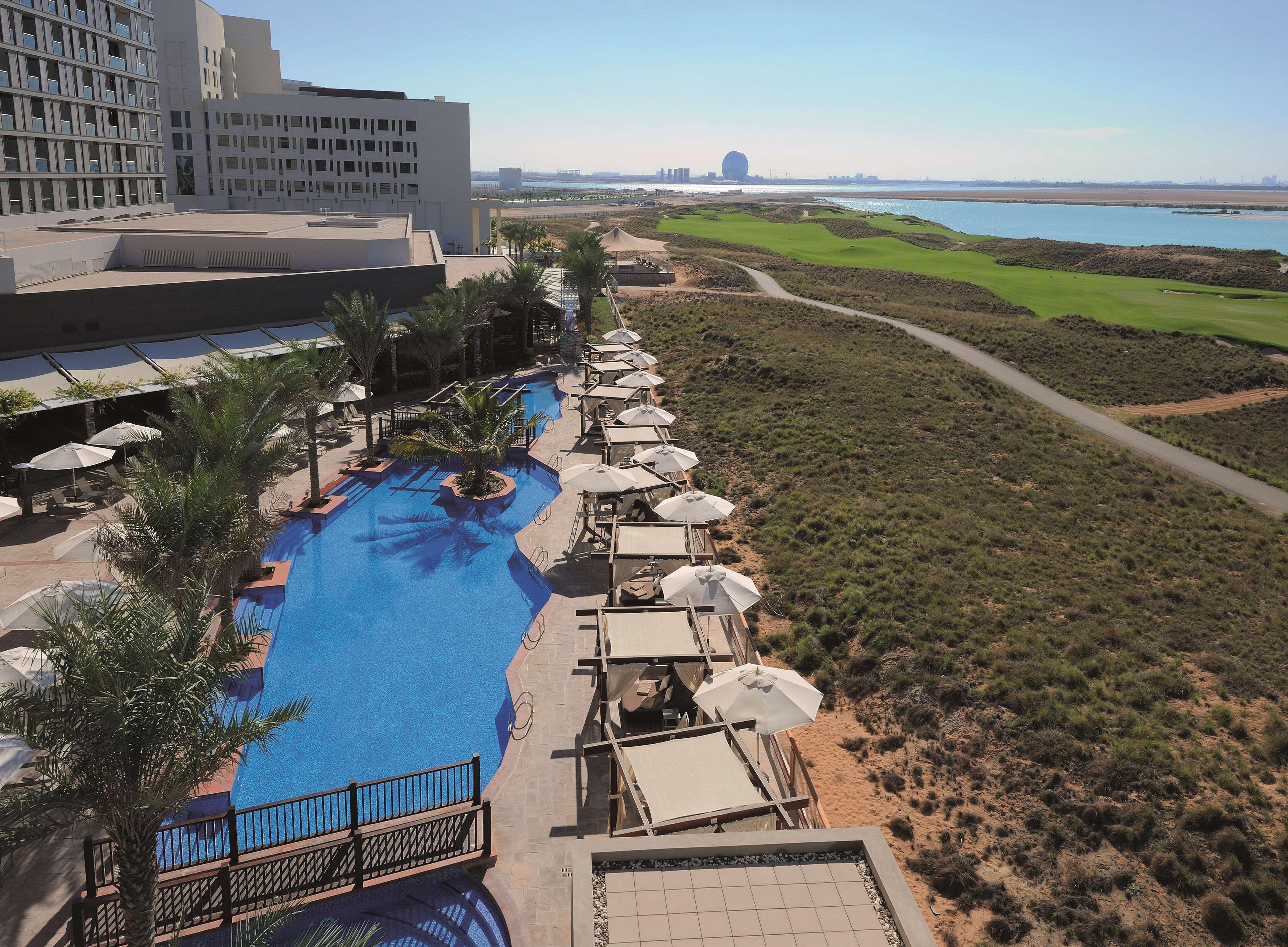Radisson Blu Hotel, Abu Dhabi Yas Island Esterno foto