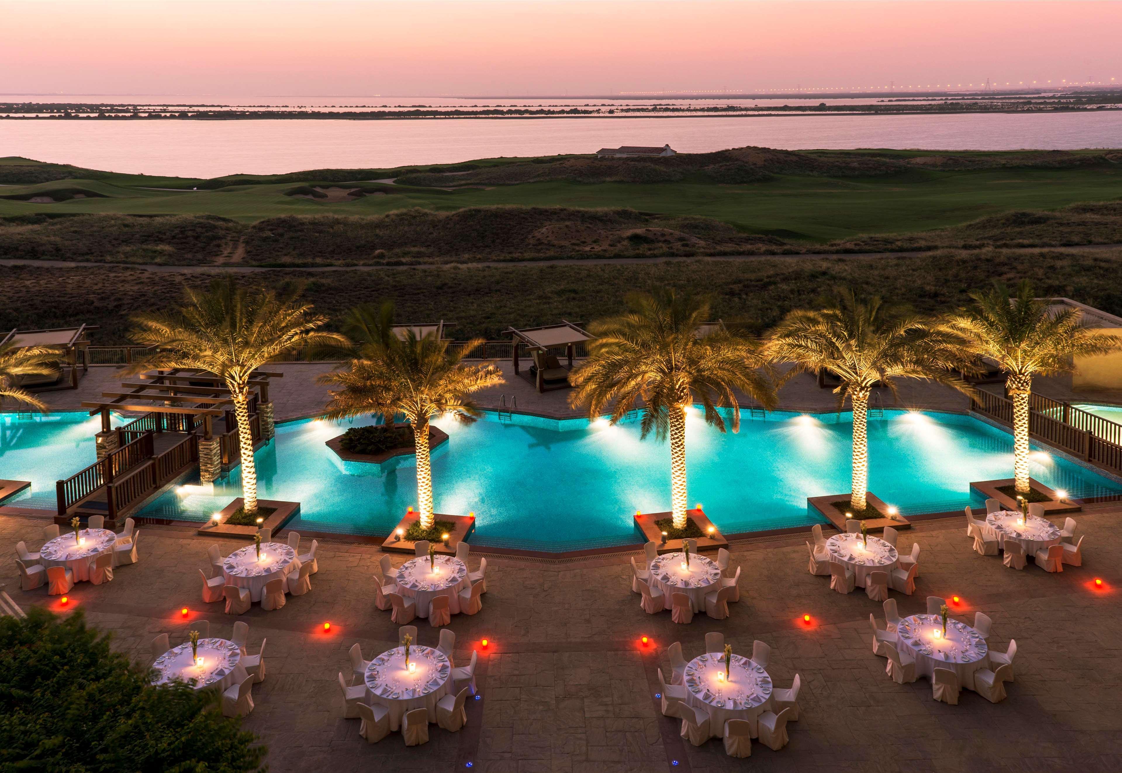 Radisson Blu Hotel, Abu Dhabi Yas Island Esterno foto