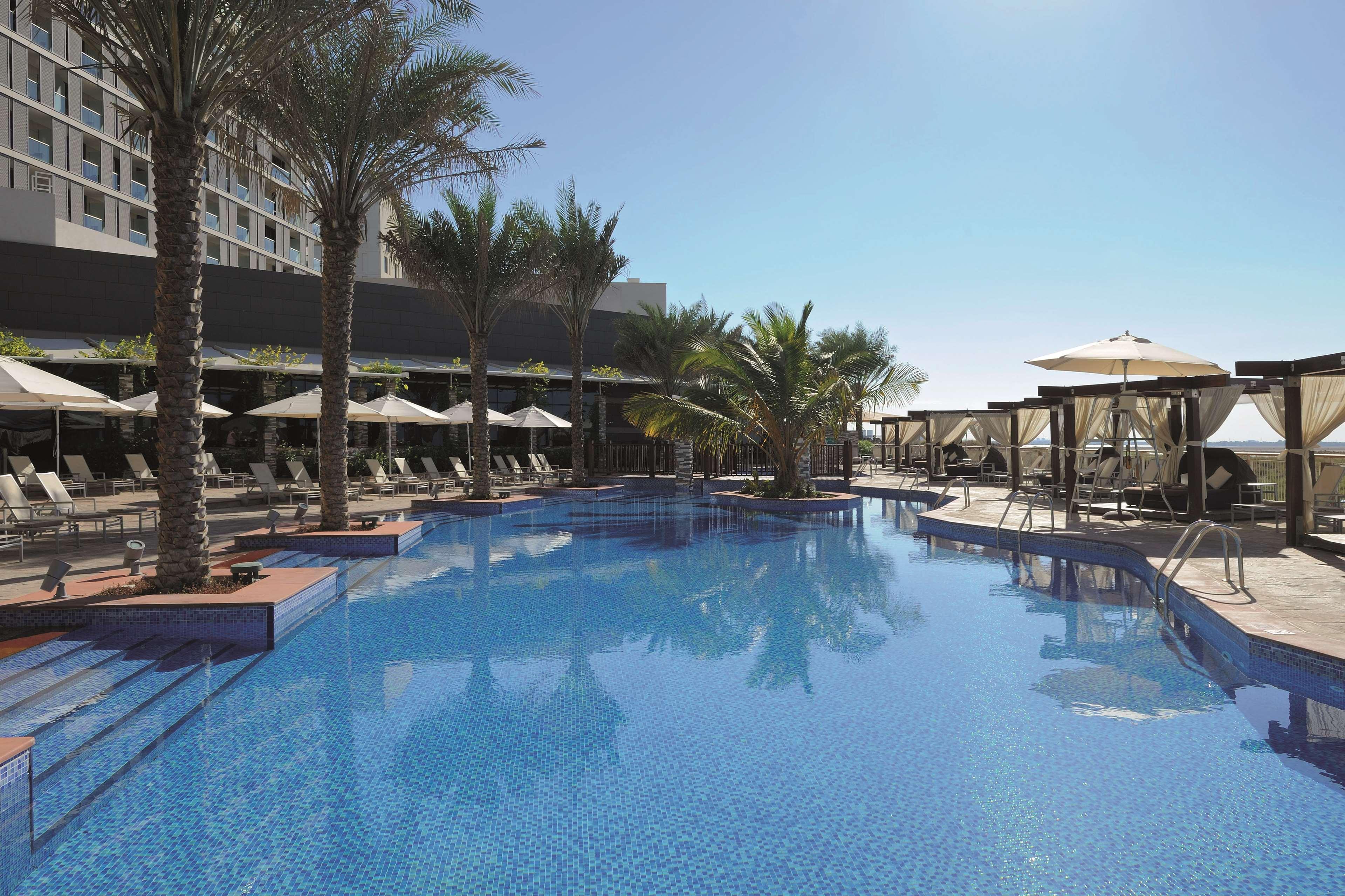 Radisson Blu Hotel, Abu Dhabi Yas Island Esterno foto