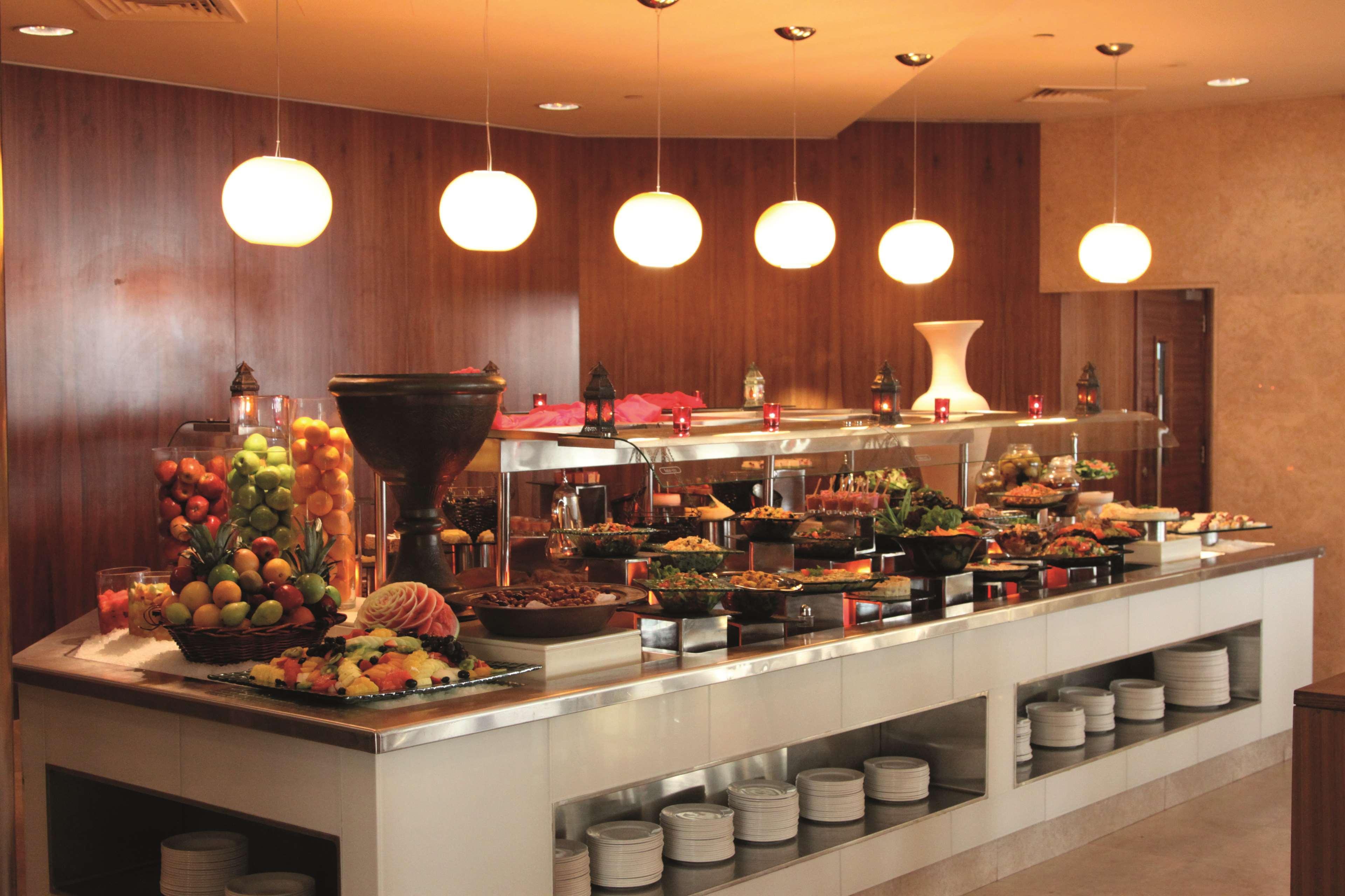 Radisson Blu Hotel, Abu Dhabi Yas Island Esterno foto
