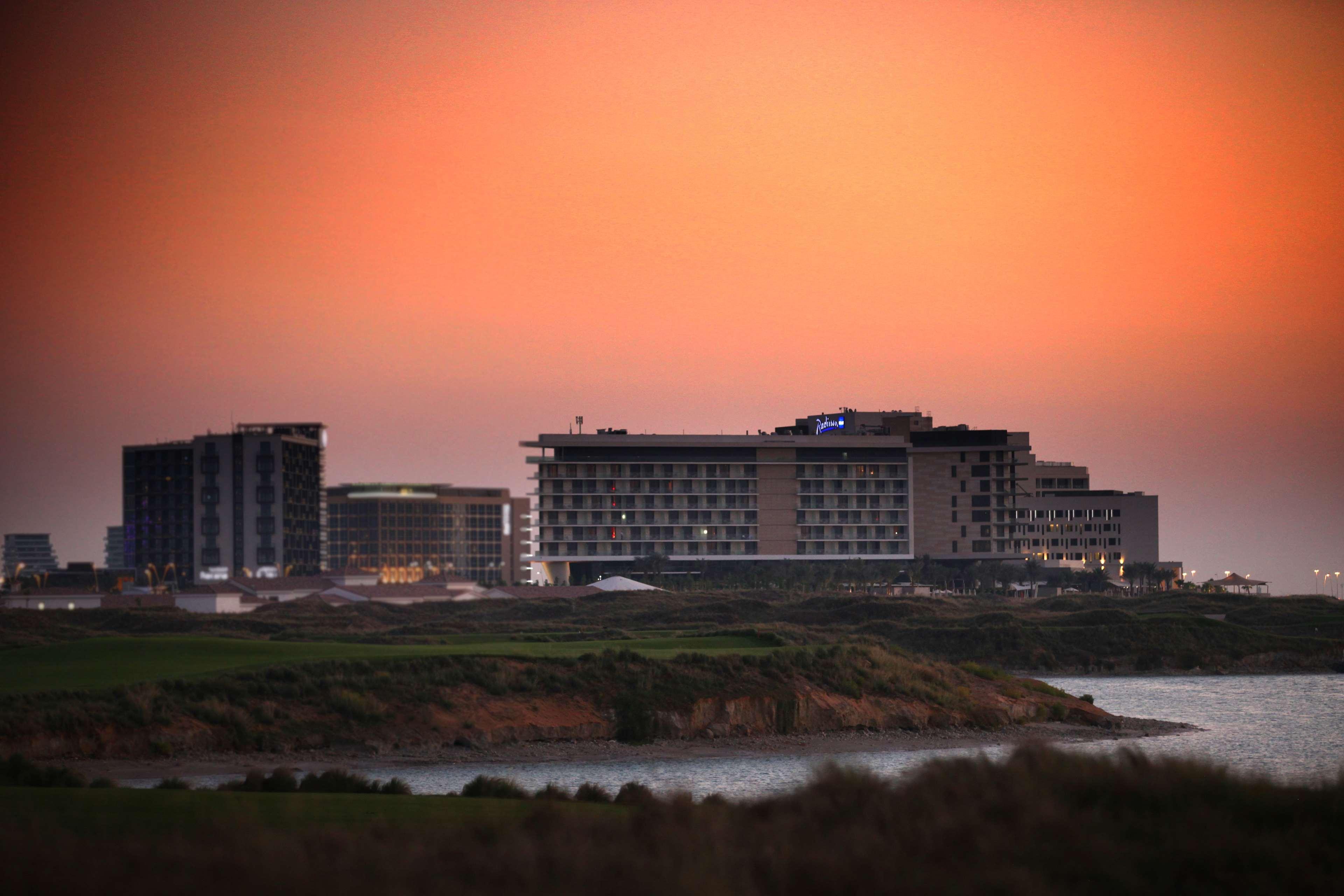 Radisson Blu Hotel, Abu Dhabi Yas Island Esterno foto